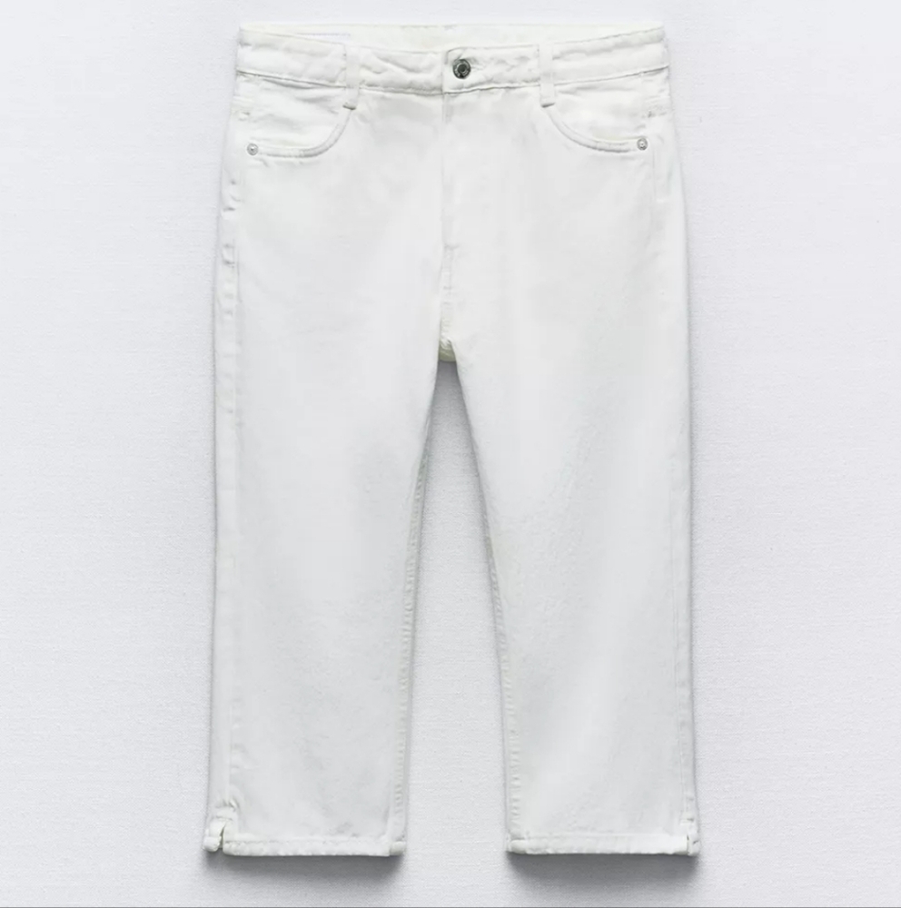 🆕️ Zara Mid Waist Capri Jeans